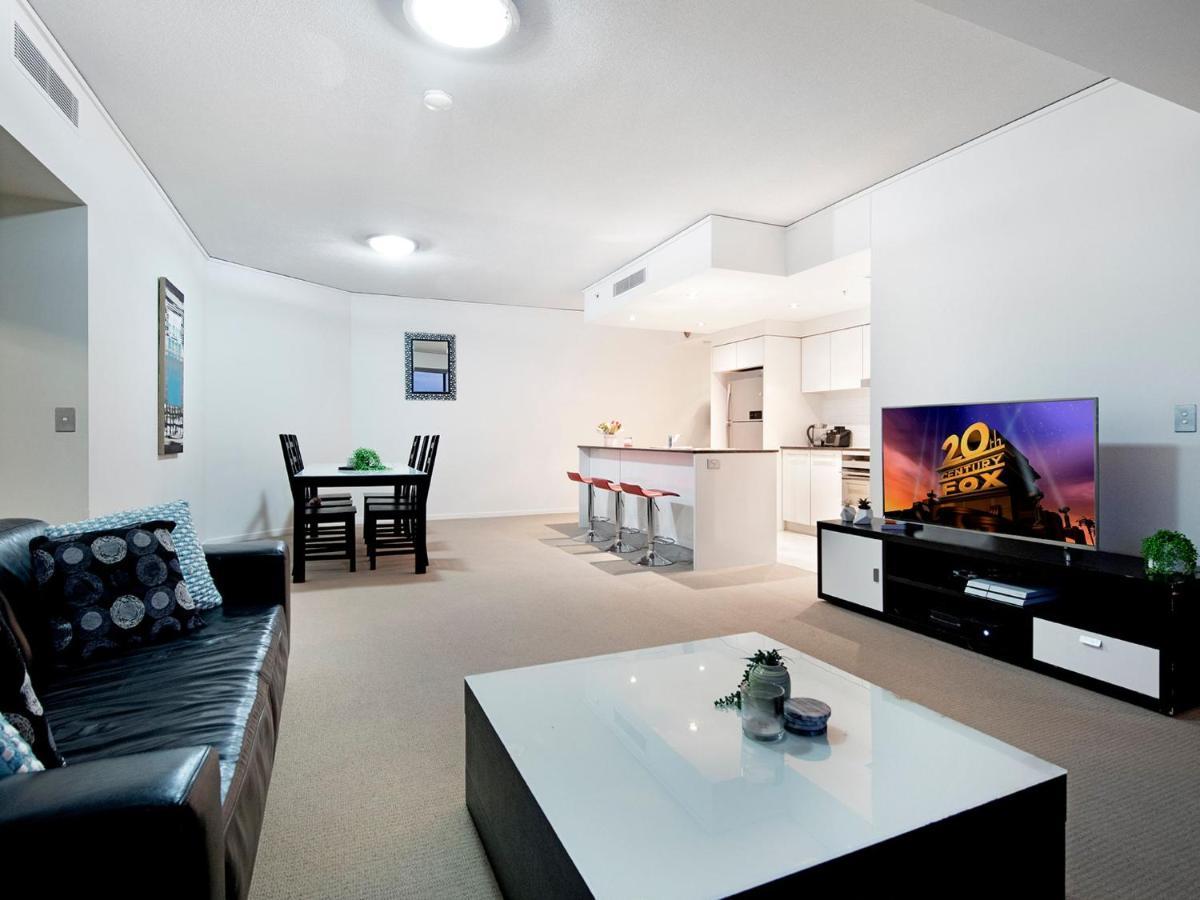 Modern 2 Bedroom Apartment In Sierra Grand - Coasthm Gold Coast Ngoại thất bức ảnh